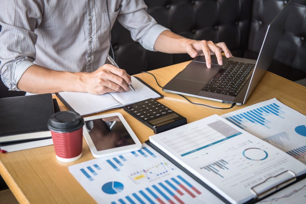 Menjembatani Kepercayaan: Peran Vital Audit Umum atas Laporan Keuangan